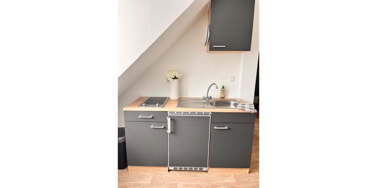 Dachgeschoßwohnung Sachsenheim - 1 Zimmer, 39 m&sup2;, 740&euro; | Angebot:27587418