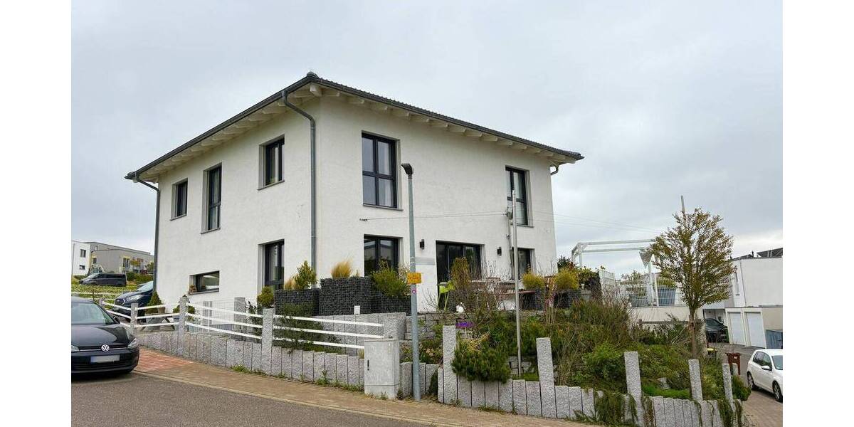 Einfamilienhaus Hemmingen - 8 Zimmer, 246 m&sup2;, 2.700&euro; | Angebot:26557187
