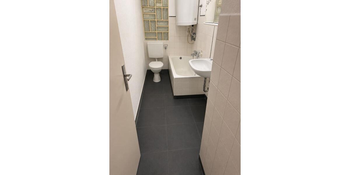 Etagenwohnung Esslingen am Neckar - 2 Zimmer, 60 m&sup2;, 900&euro; | Angebot:27543992