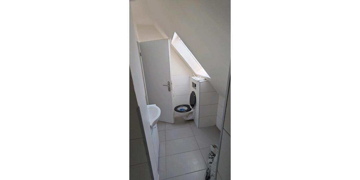 Dachgeschoßwohnung Winnenden - 2 Zimmer, 70 m&sup2;, 900&euro; | Angebot:27554305