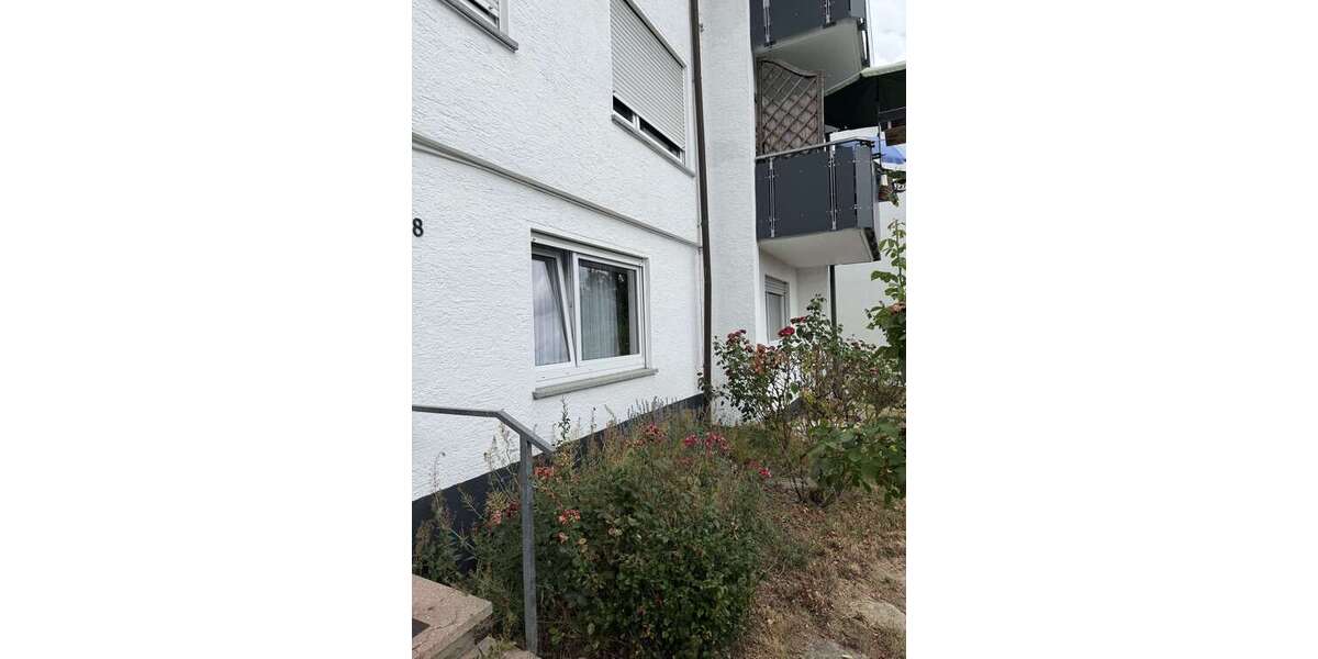 Etagenwohnung Backnang - 2 Zimmer, 60 m&sup2;, 830&euro; | Angebot:27164527