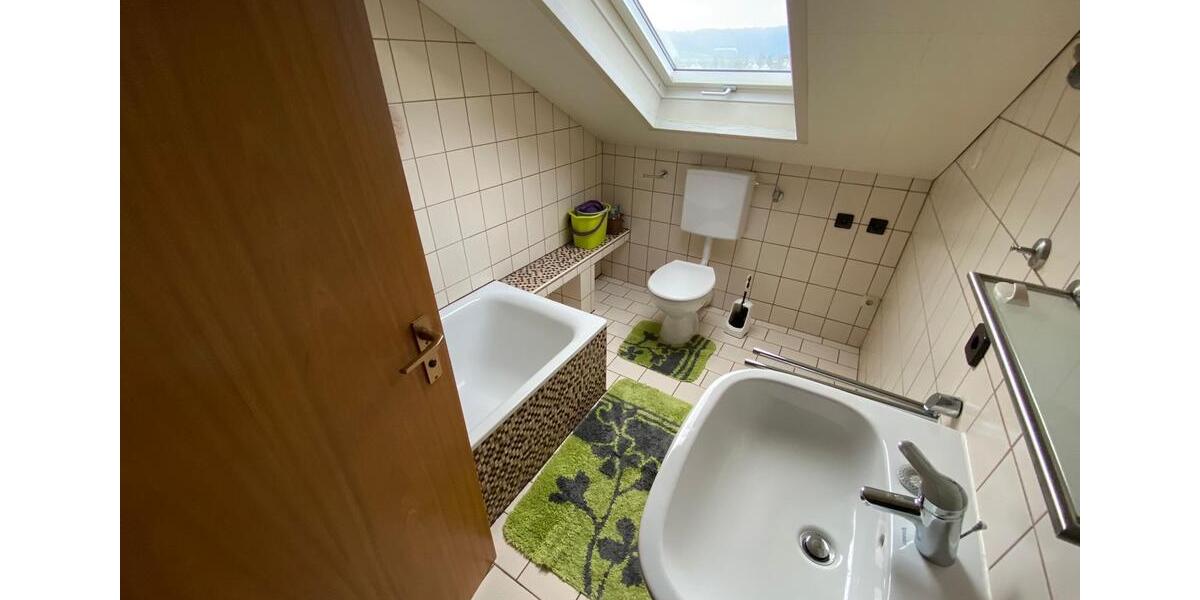 Dachgeschoßwohnung Schorndorf - 2.5 Zimmer, 55 m&sup2;, 590&euro; | Angebot:26396747