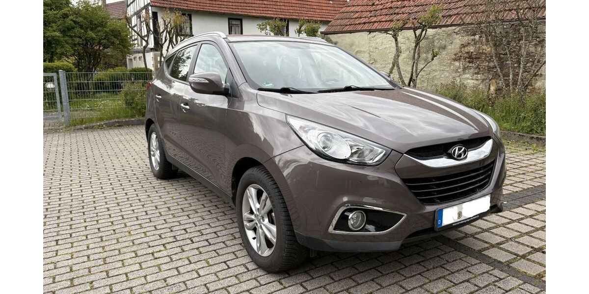 Hyundai ix35 61.280 km 11.000 &euro; Illingen 75428