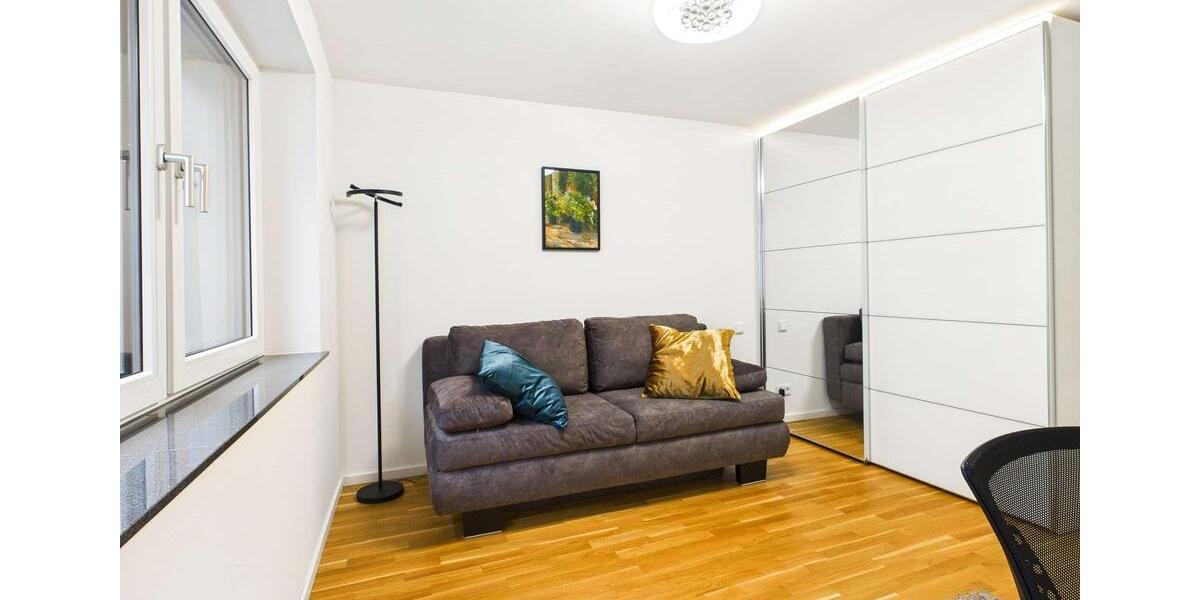 Etagenwohnung Stuttgart Feuerbach - 3 Zimmer, 94 m&sup2;, 2.020&euro; | Angebot:24670758