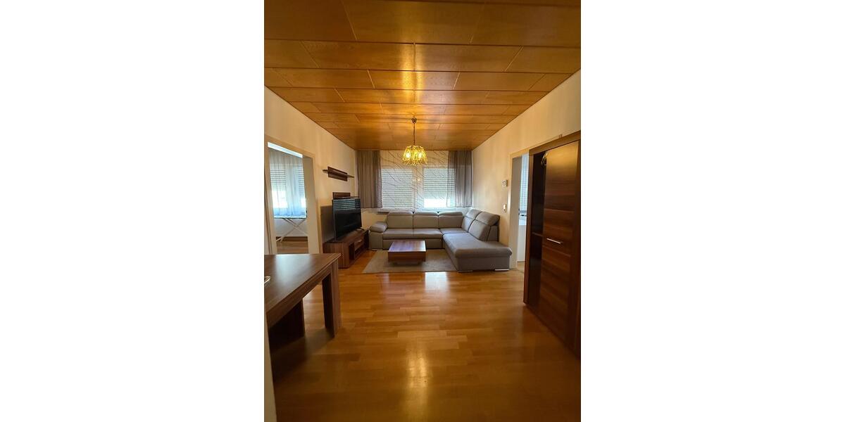 Etagenwohnung Stuttgart Luginsland - 4 Zimmer, 101 m&sup2;, 1.500&euro; | Angebot:25471547