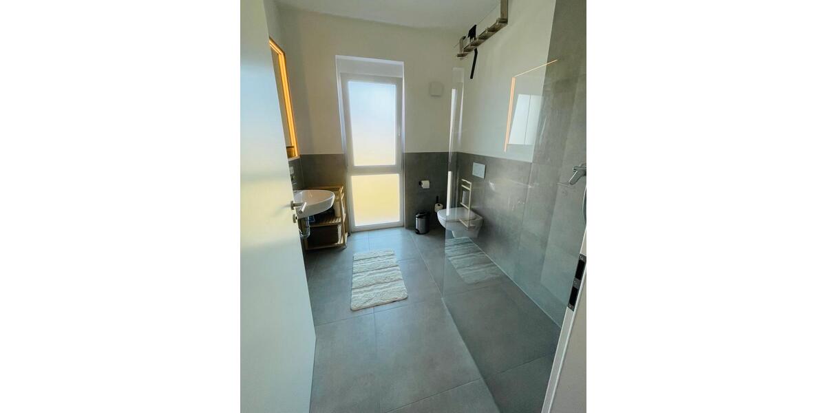 Doppelhaushälfte Wimsheim - 6 Zimmer, 168 m&sup2;, 1.990&euro; | Angebot:25856134