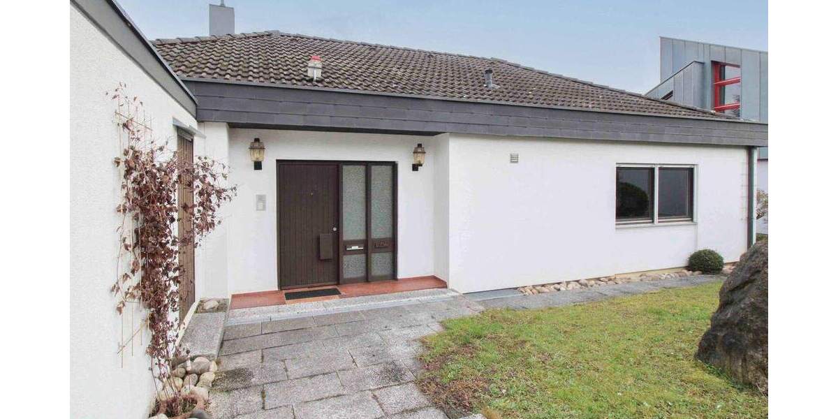 Bungalow Mühlacker Dürrmenz - 6 Zimmer, 162 m&sup2;, 549.000&euro; | Angebot:25684366
