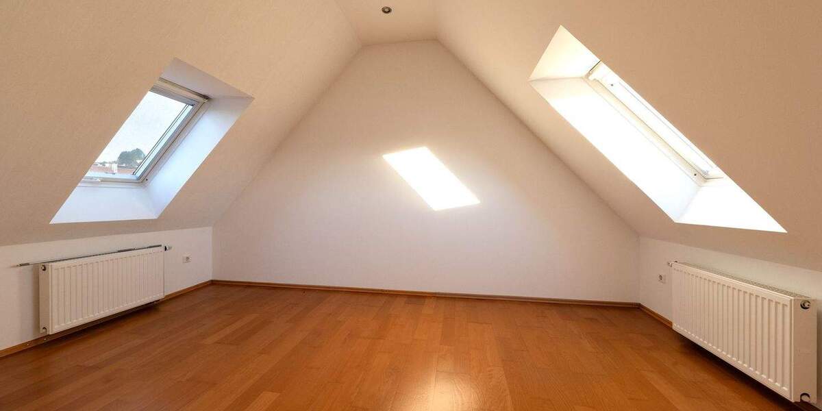 Doppelhaushälfte Leonberg Ramtel - 5 Zimmer, 123 m&sup2;, 719.000&euro; | Angebot:25694968