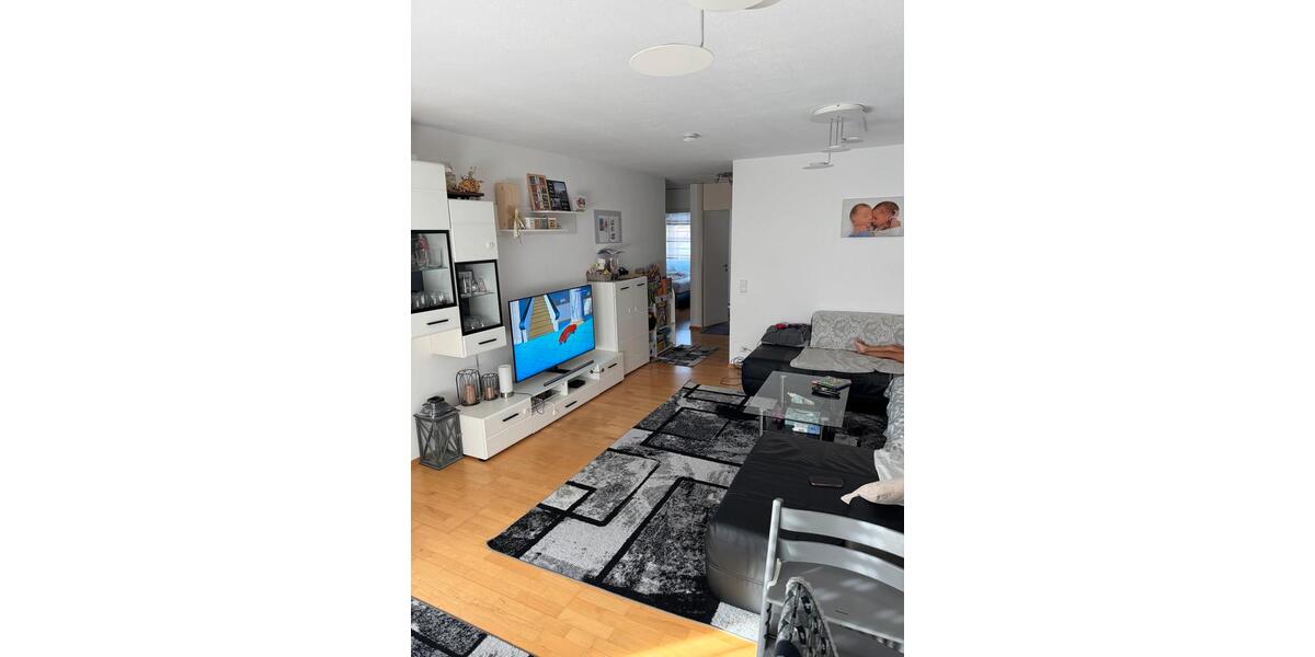 Etagenwohnung Esslingen am Neckar Pliensauvorstadt - 3 Zimmer, 70 m&sup2;, 1.250&euro; | Angebot:27565837