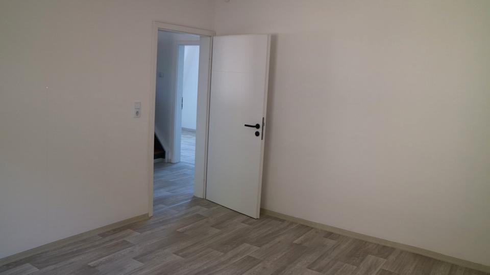 Maisonettenwohnung Mühlacker - 5 Zimmer, 125 m&sup2;, 1.350&euro; | Angebot:27569602