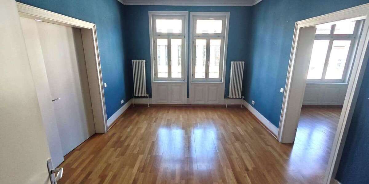 Etagenwohnung Stuttgart Rotebühl - 5 Zimmer, 157 m&sup2;, 2.302&euro; | Angebot:25391802