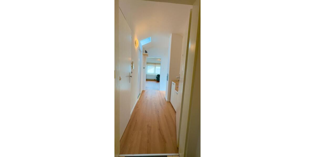 Dachgeschoßwohnung Fellbach Oeffingen - 2 Zimmer, 42 m&sup2;, 740&euro; | Angebot:25933800