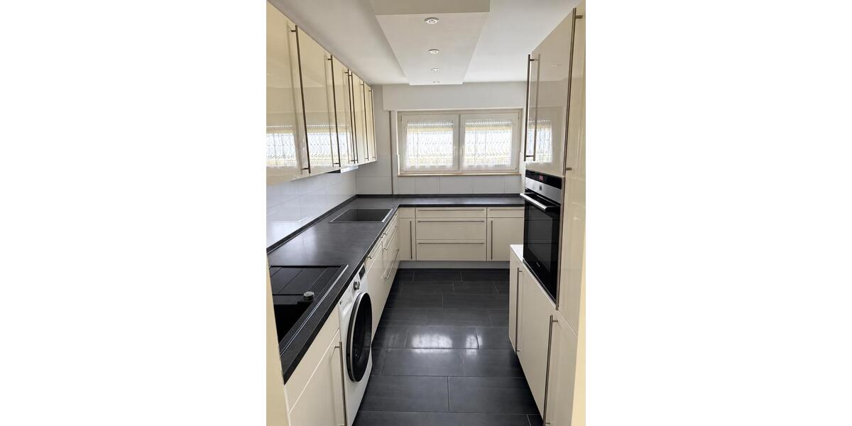 Etagenwohnung Asperg - 2.5 Zimmer, 67 m&sup2;, 900&euro; | Angebot:27574756