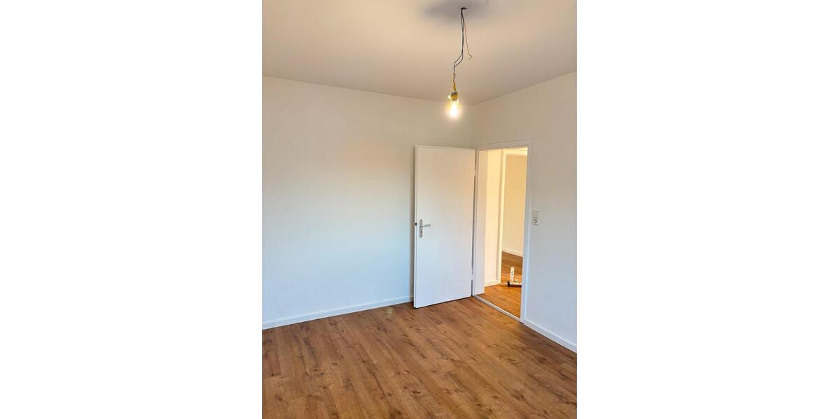 Gewerbeobjekt Illingen - 3 Zimmer, 1 m&sup2;, 250&euro; | Angebot:26165693