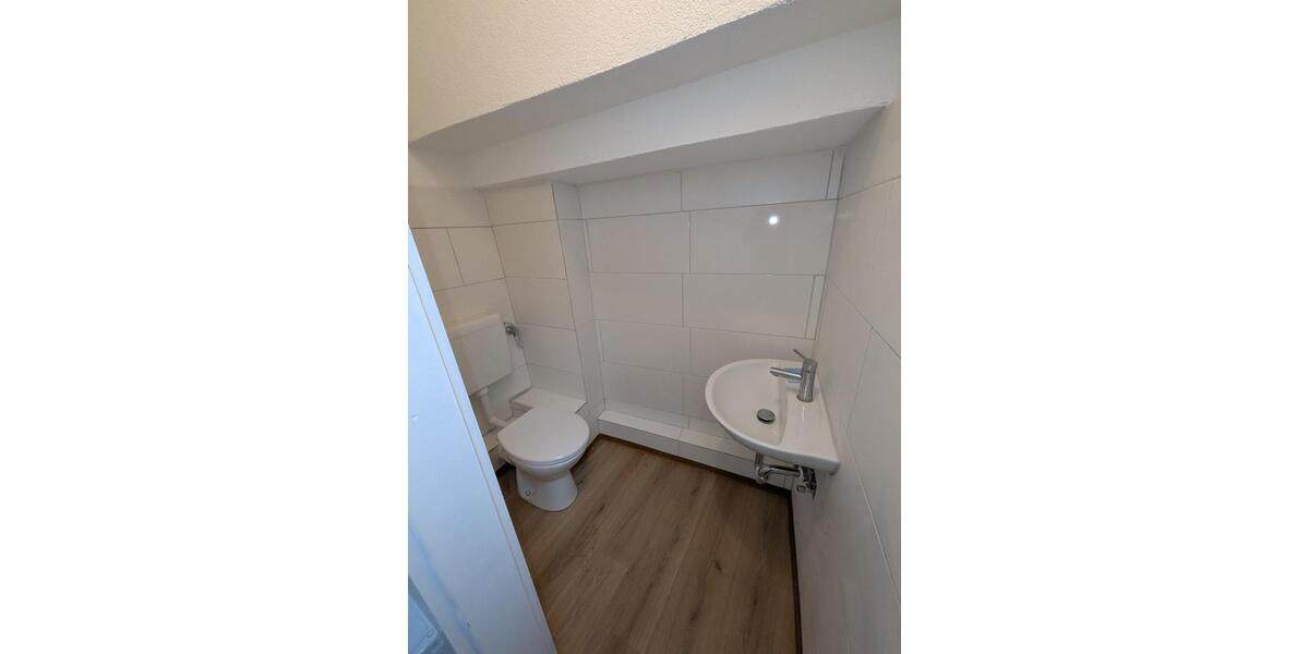 Dachgeschoßwohnung Schwaigern - 3 Zimmer, 90 m&sup2;, 550&euro; | Angebot:25510466