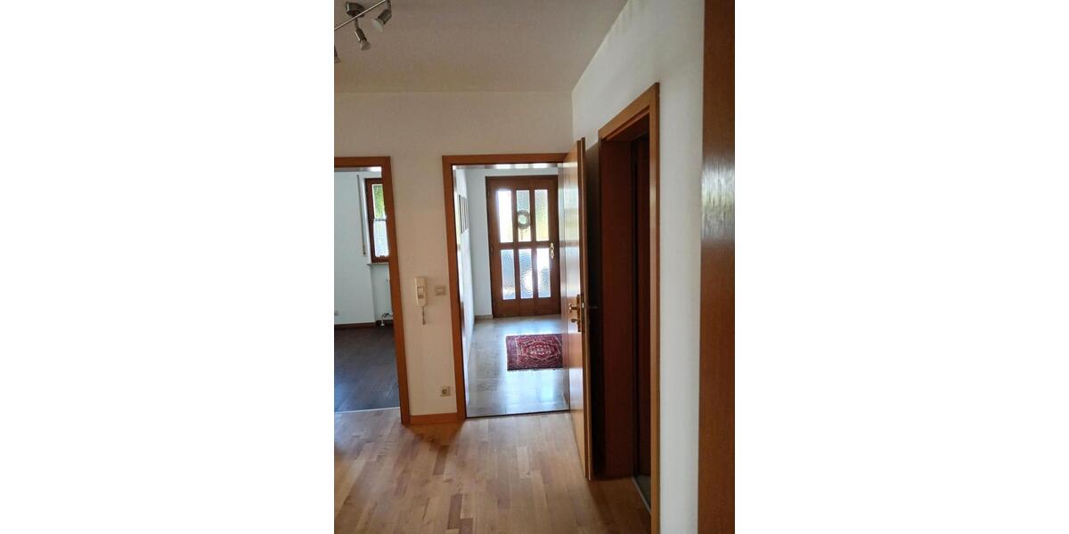 Erdgeschoßwohnung Stuttgart Sillenbuch - 3.5 Zimmer, 75 m&sup2;, 1.050&euro; | Angebot:27574934