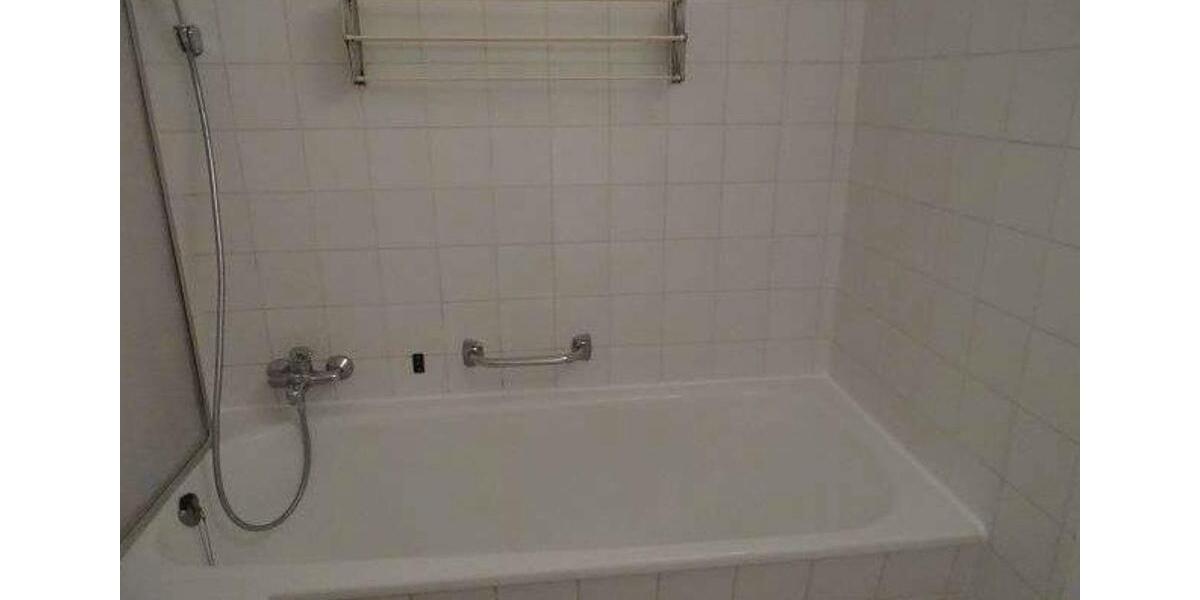 Etagenwohnung Sindelfingen Eichholz - 3.5 Zimmer, 87 m&sup2;, 1.205&euro; | Angebot:25168068