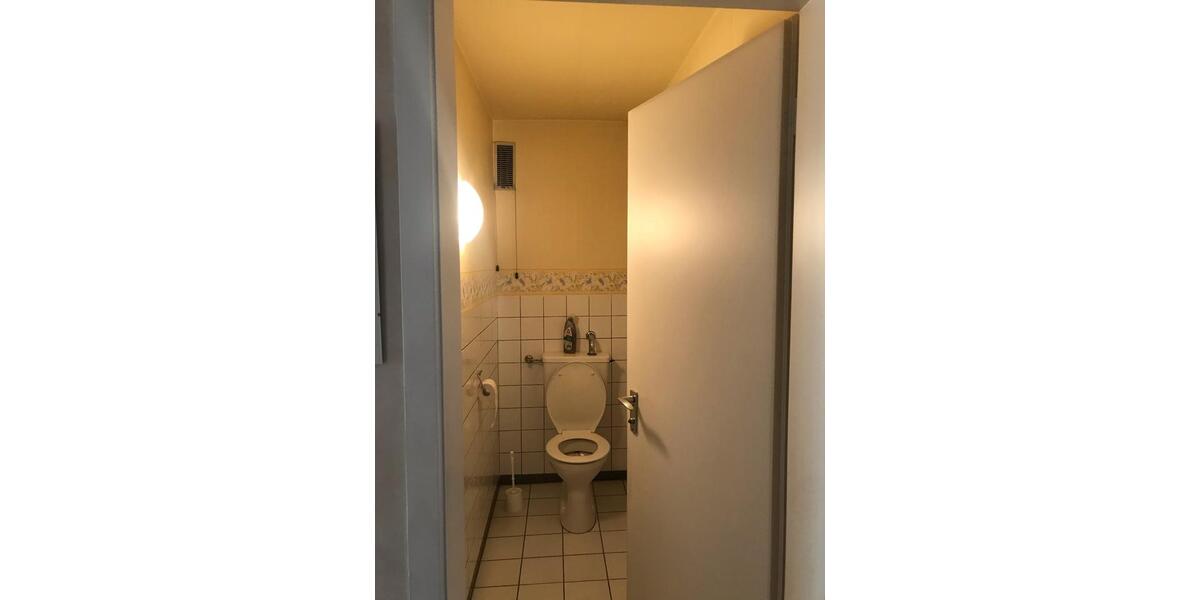 Reihenhaus Backnang - 5.5 Zimmer, 130 m&sup2;, 450.000&euro; | Angebot:26648762