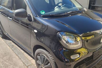Smart ForFour 81.412 km 5.490 &euro; Stuttgart 70327