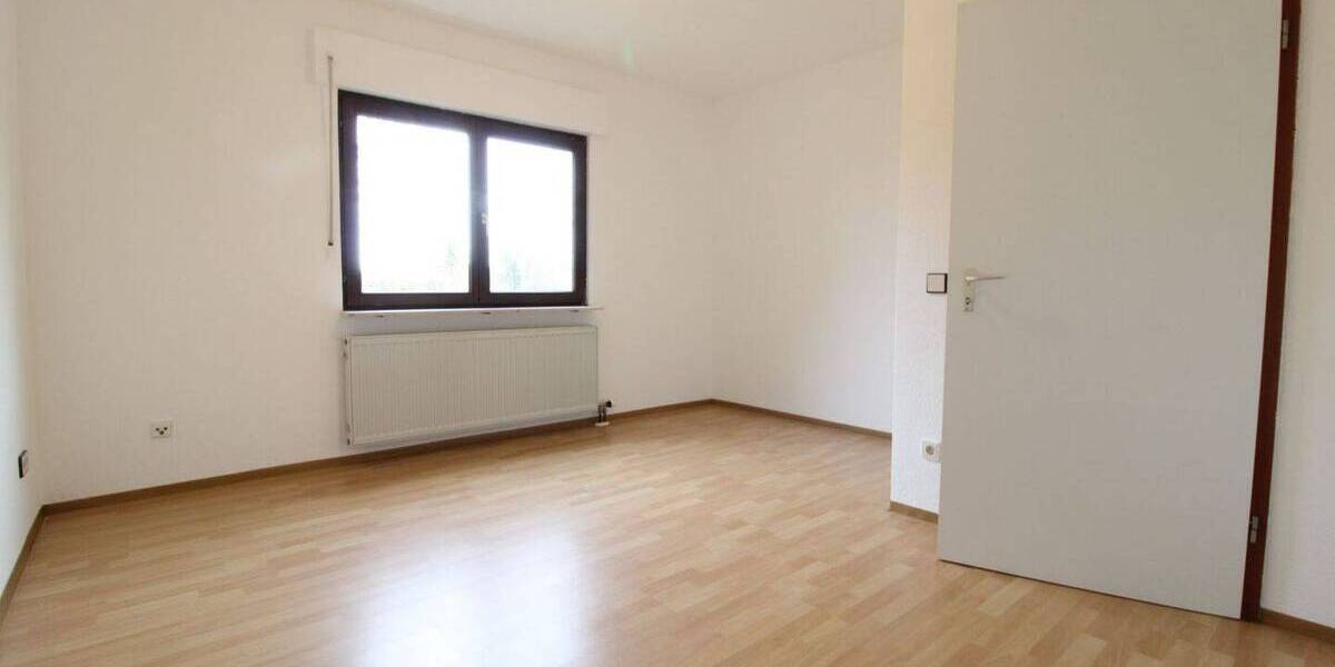 Bungalow Mühlacker Dürrmenz - 6 Zimmer, 162 m&sup2;, 549.000&euro; | Angebot:25970276