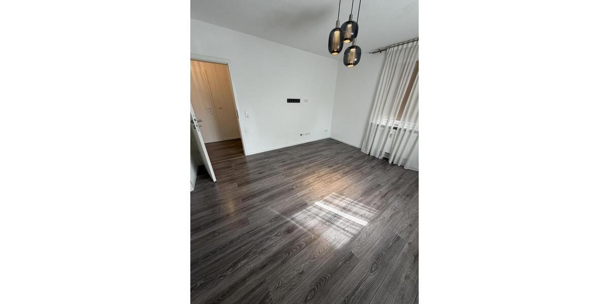 Etagenwohnung Esslingen am Neckar Hegensberg - 2 Zimmer, 45 m&sup2;, 750&euro; | Angebot:25936125