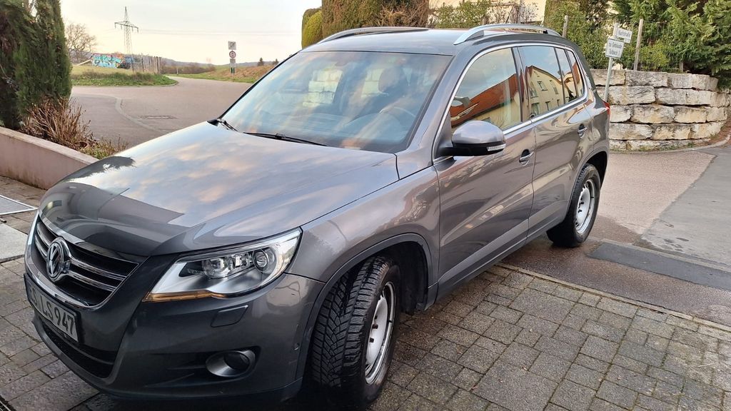 VW Tiguan 148.354 km 8.990 &euro; Stuttgart 70619