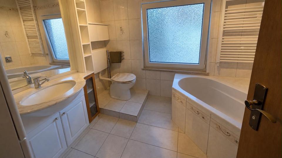 Mehrfamilienhaus, Wohnhaus Bietigheim-Bissingen Bissingen - 11 Zimmer, 300 m&sup2;, 380.000&euro; | Angebot:27079489