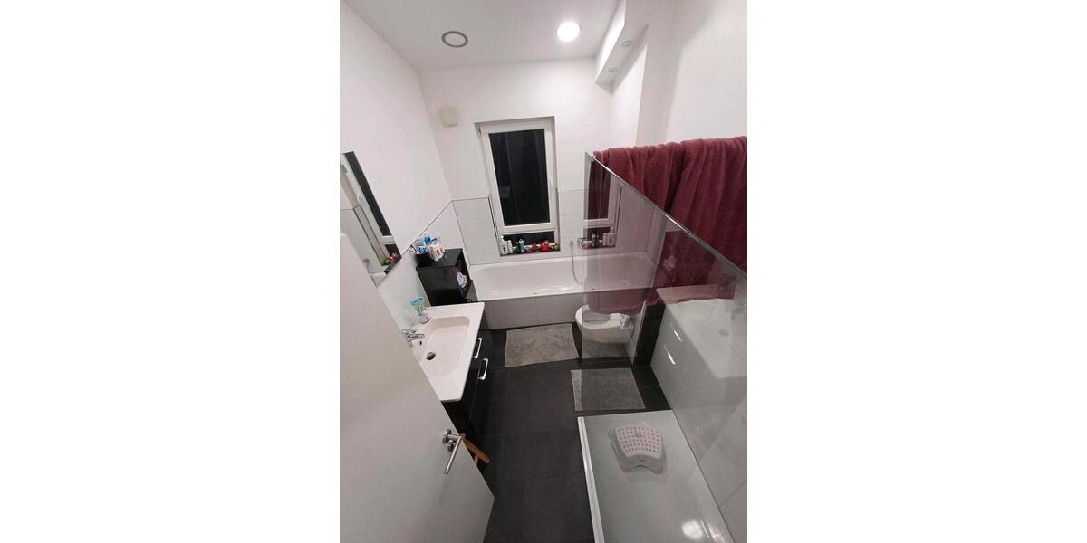 Einfamilienhaus Lauffen am Neckar - 3 Zimmer, 92 m&sup2;, 1.150&euro; | Angebot:25302868