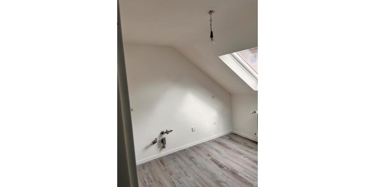 Dachgeschoßwohnung Schwaikheim - 2 Zimmer, 50 m&sup2;, 197.500&euro; | Angebot:27166480