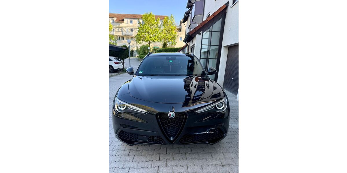 Alfa Romeo Stelvio 126.000 km 25.499 &euro; Renningen 71272