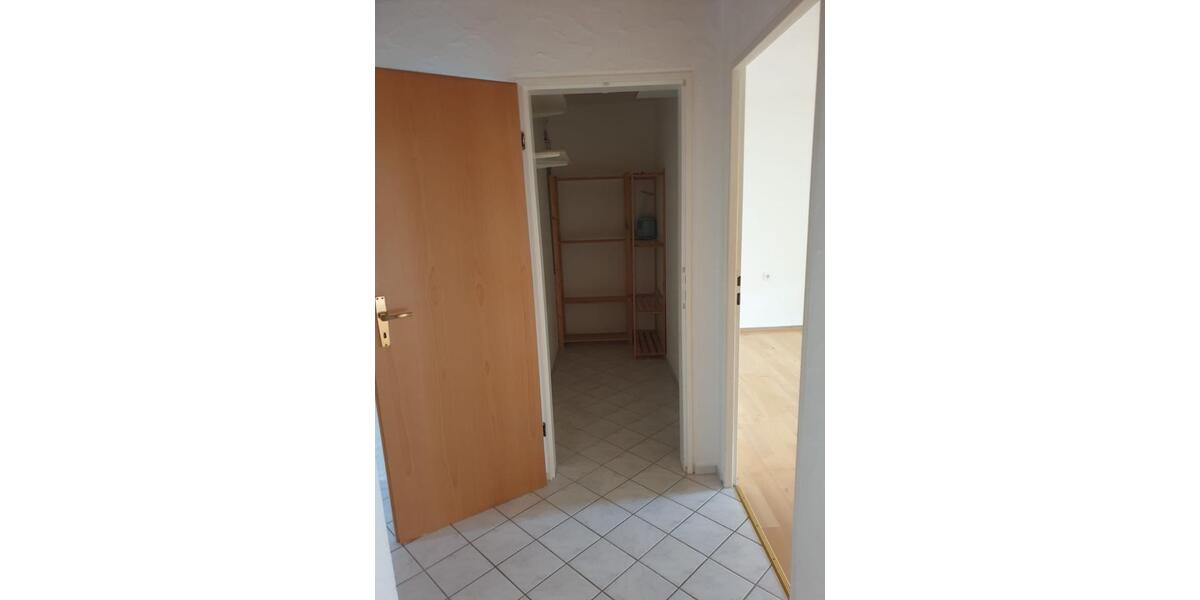 Etagenwohnung Sindelfingen Sindelfingen (Stadt) - 3 Zimmer, 74 m&sup2;, 1.300&euro; | Angebot:27541803