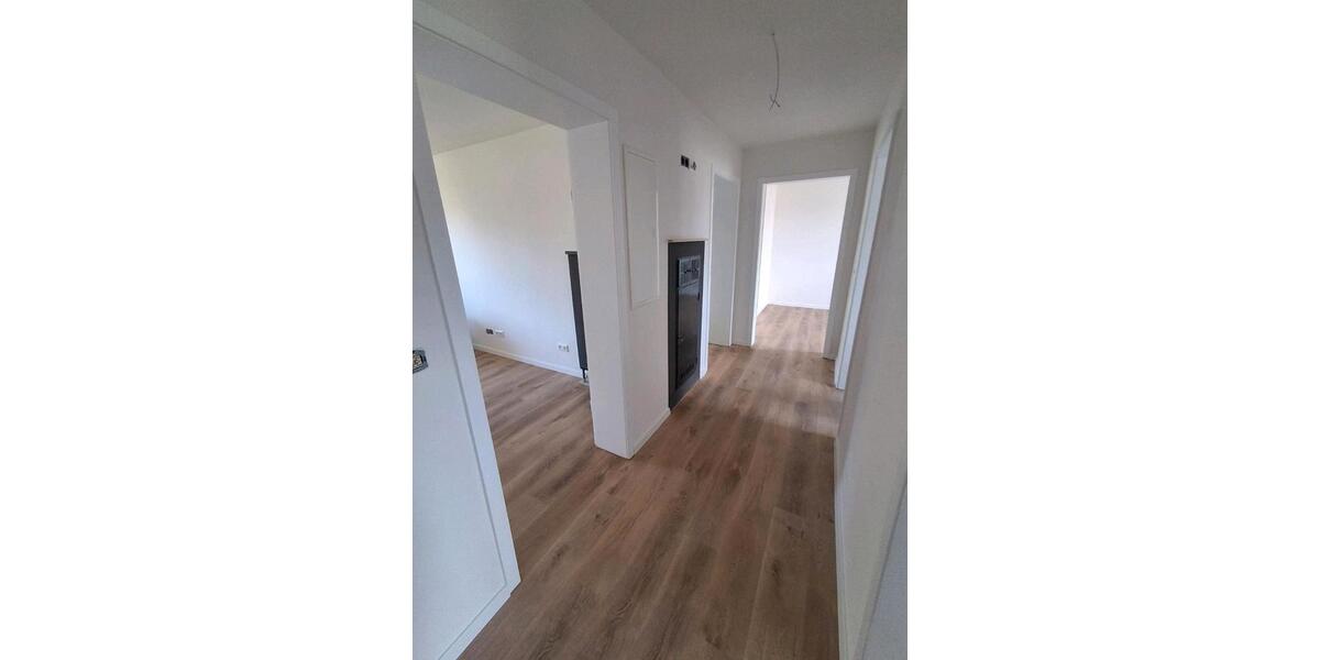 Etagenwohnung Esslingen am Neckar Pliensauvorstadt - 3 Zimmer, 65 m&sup2;, 299.000&euro; | Angebot:27199886