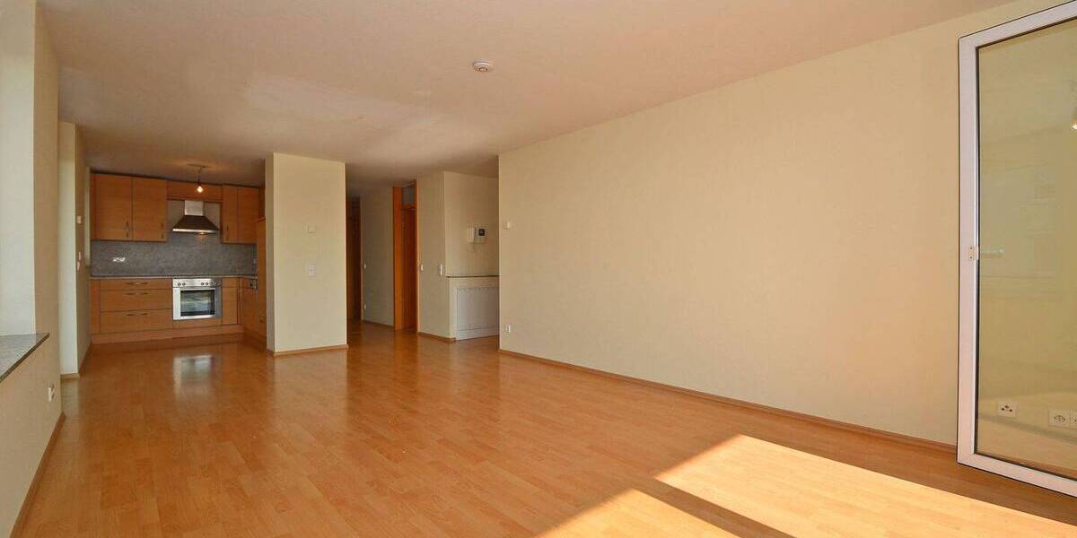 Etagenwohnung Stuttgart Bad Cannstatt - 4 Zimmer, 96 m&sup2;, 1.600&euro; | Angebot:26928758