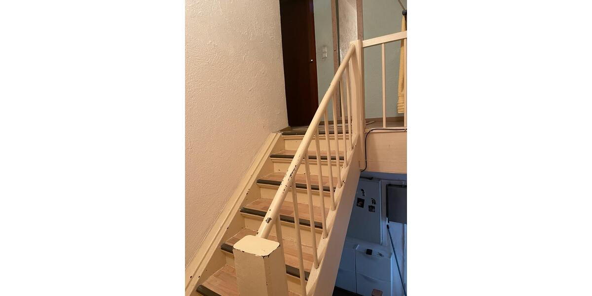 Einfamilienhaus Stuttgart Zuffenhausen - 5 Zimmer, 130 m&sup2;, 650.000&euro; | Angebot:25085457