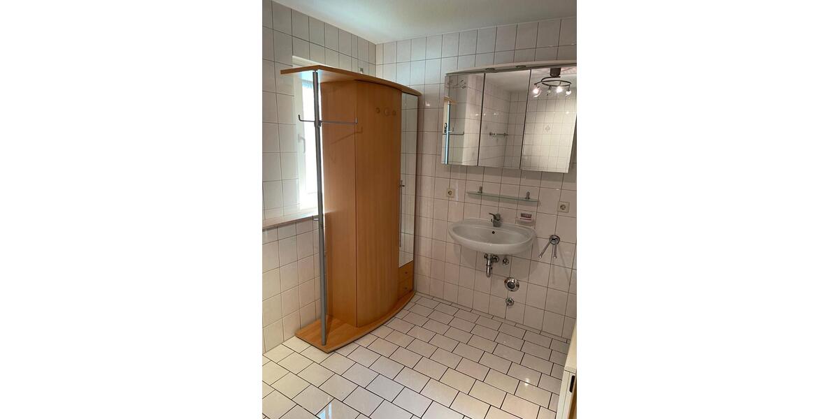 Erdgeschoßwohnung Kirchheim am Neckar - 2.5 Zimmer, 76 m&sup2;, 900&euro; | Angebot:27552241