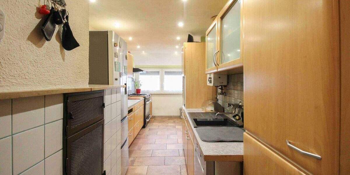 Etagenwohnung Schorndorf - 4 Zimmer, 81 m&sup2;, 265.000&euro; | Angebot:25747391