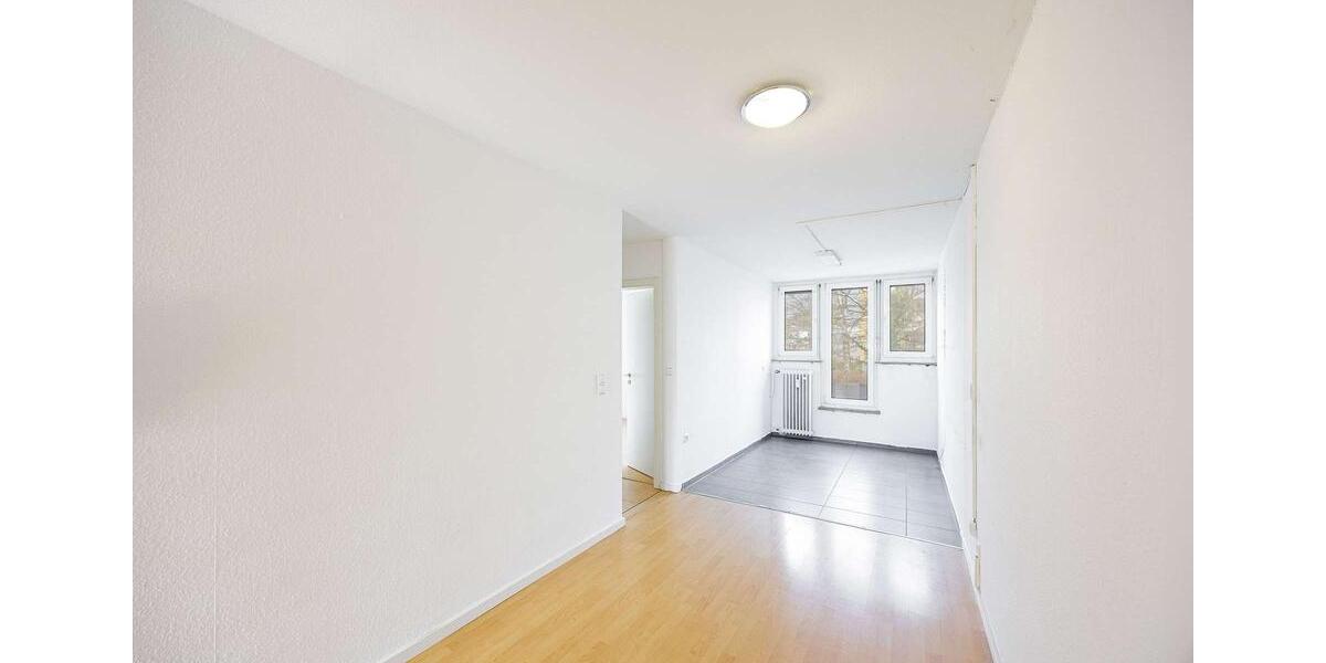 Etagenwohnung Ludwigsburg - 4 Zimmer, 83 m&sup2;, 1.100&euro; | Angebot:25718983