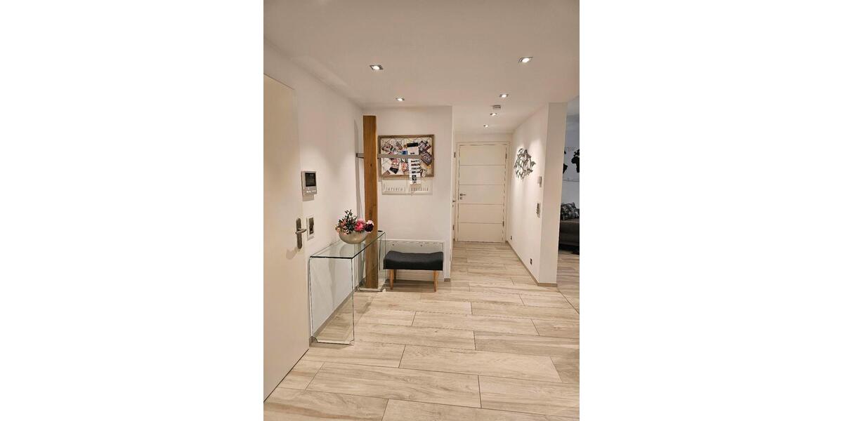 Erdgeschoßwohnung Stuttgart Stuttgart-Nord - 3.5 Zimmer, 94 m&sup2;, 2.880&euro; | Angebot:21430327