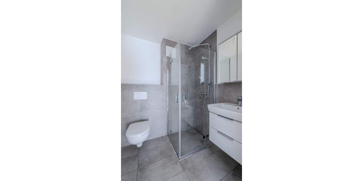 Etagenwohnung Stuttgart / Zuffenhausen Zuffenhausen - 4 Zimmer, 117 m&sup2;, 749.000&euro; | Angebot:25704192