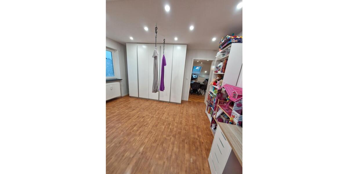 Dachgeschoßwohnung Tiefenbronn - 3 Zimmer, 75 m&sup2;, 269.000&euro; | Angebot:26032041