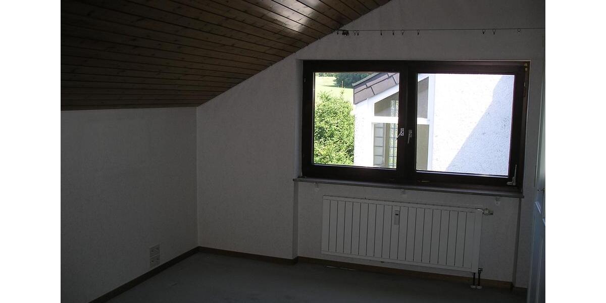 Etagenwohnung Backnang - 3.5 Zimmer, 83 m&sup2;, 250.000&euro; | Angebot:26957475