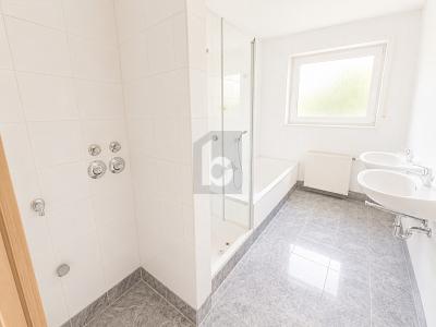 WOHNKOMFORT MIT TERRASSE & GARTENANTEIL - Erdgeschoßwohnung Schorndorf | Angebot:26802544