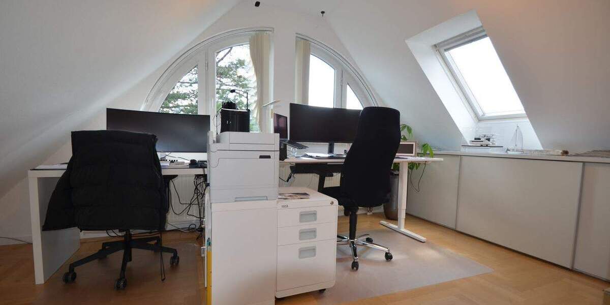 Etagenwohnung Böblingen - 4 Zimmer, 220 m&sup2;, 905.000&euro; | Angebot:25704223