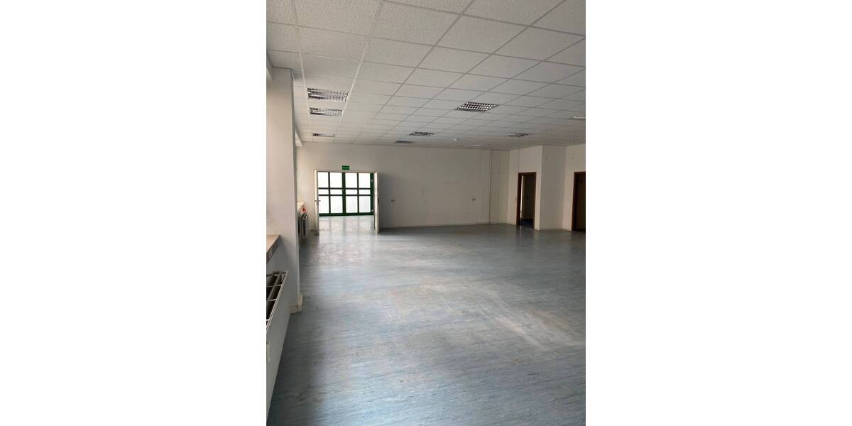 Gewerbeobjekt Leinfelden-Echterdingen Echterdingen - 7 Zimmer, 330 m&sup2;, 2.970&euro; | Angebot:25704248