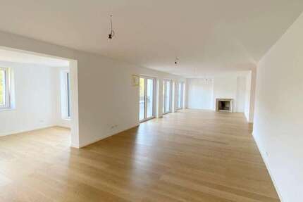 Wohnung Stuttgart Botnang - 5.5 Zimmer, 235 m&sup2;, 3.725&euro; | Angebot:26071711