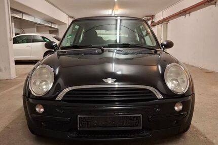 Mini ONE 166.000 km 950 &euro; Stuttgart 70186