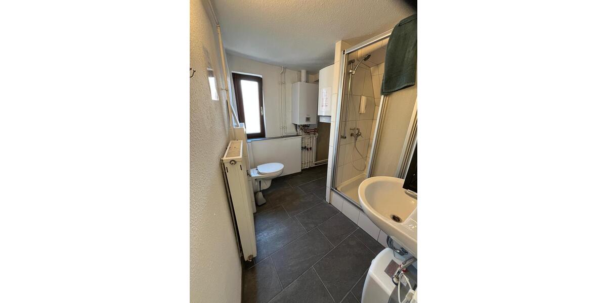 Dachgeschoßwohnung Lauffen am Neckar - 1 Zimmer, 6 m&sup2;, 400&euro; | Angebot:26532465