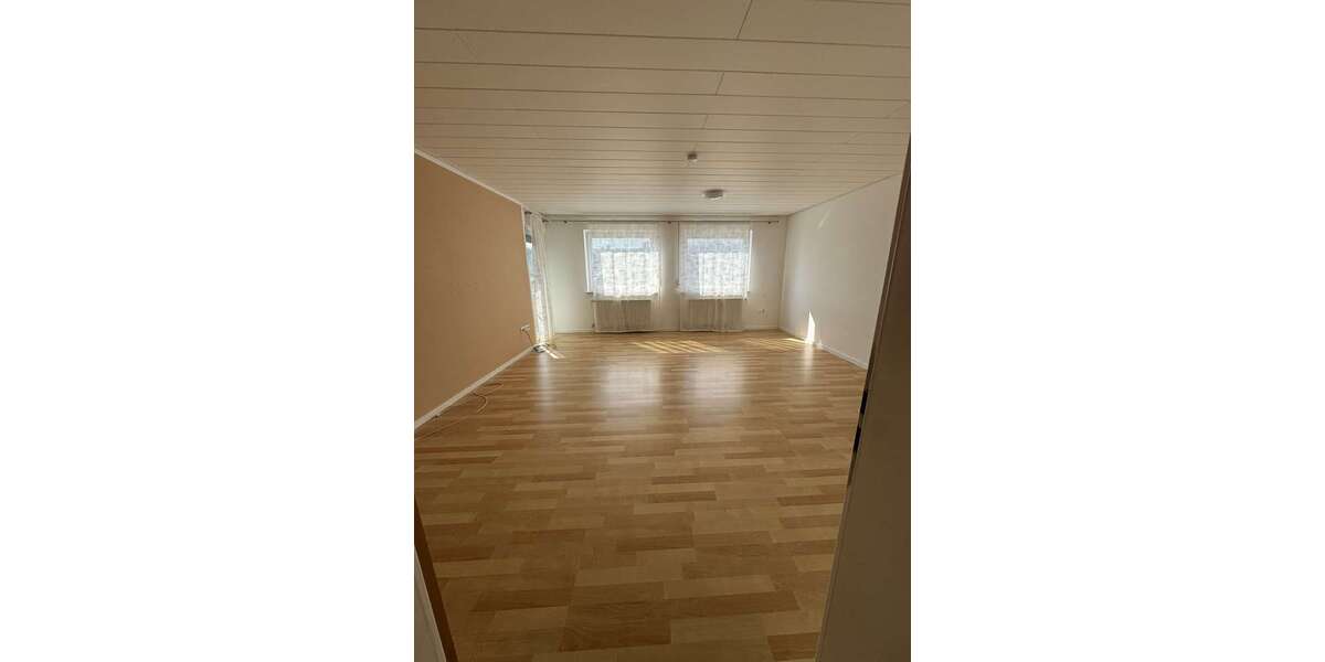 Etagenwohnung Backnang - 3.5 Zimmer, 85 m&sup2;, 1.175&euro; | Angebot:25874790