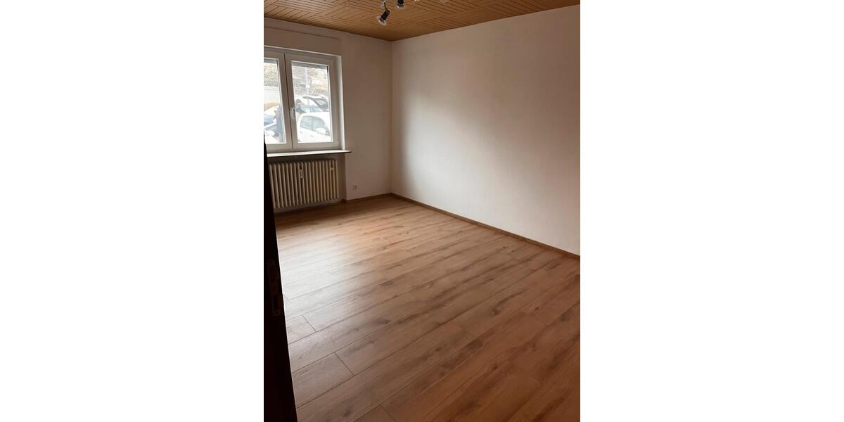 Erdgeschoßwohnung Heimsheim - 3.5 Zimmer, 100 m&sup2;, 1.150&euro; | Angebot:25924877