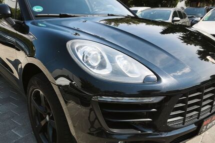 Porsche Macan 243.299 km 16.999 &euro; Fellbach 70736